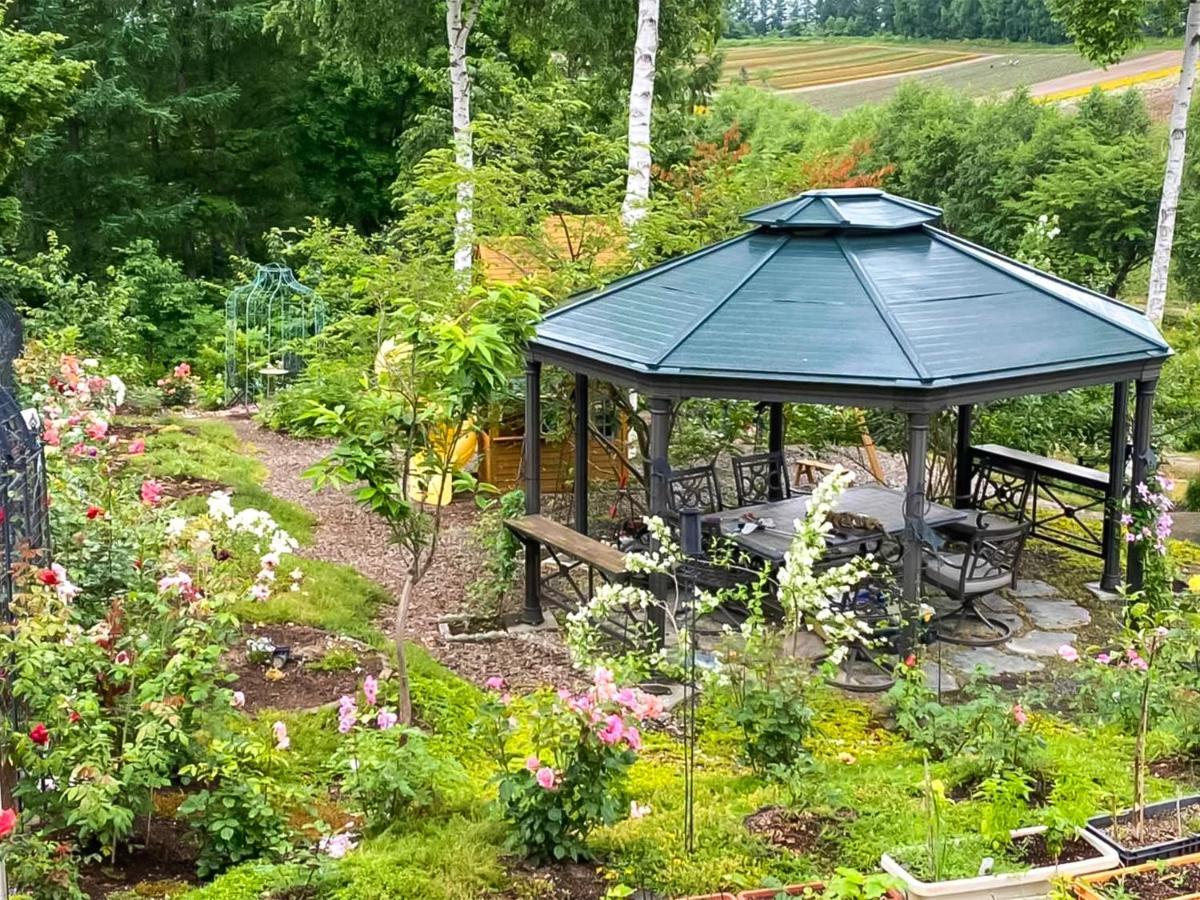 Ritz Garden Niji Pension Biei Buitenkant foto