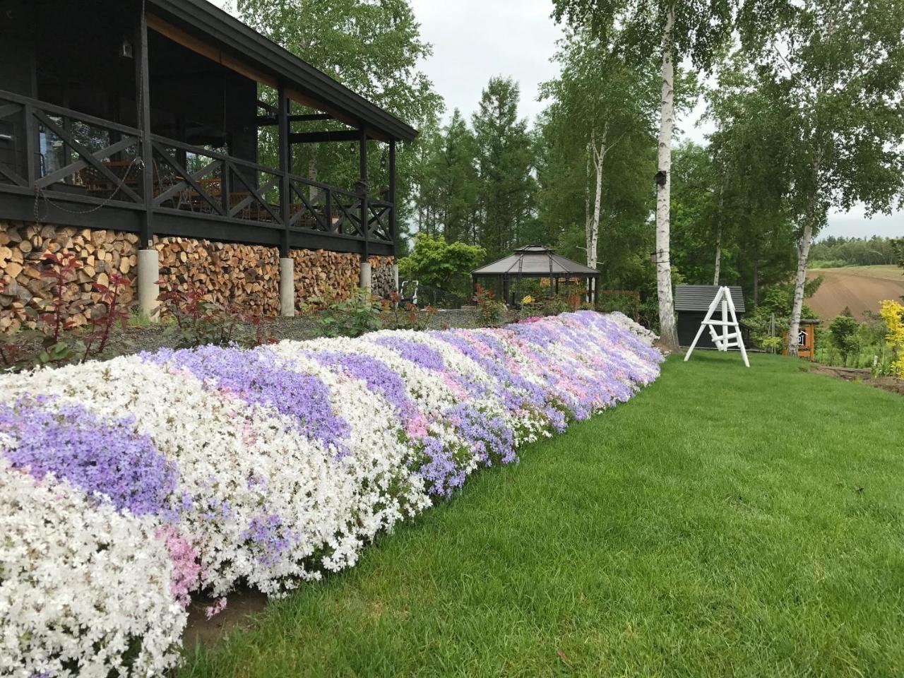 Ritz Garden Niji Pension Biei Buitenkant foto
