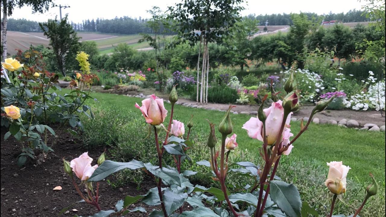 Ritz Garden Niji Pension Biei Buitenkant foto